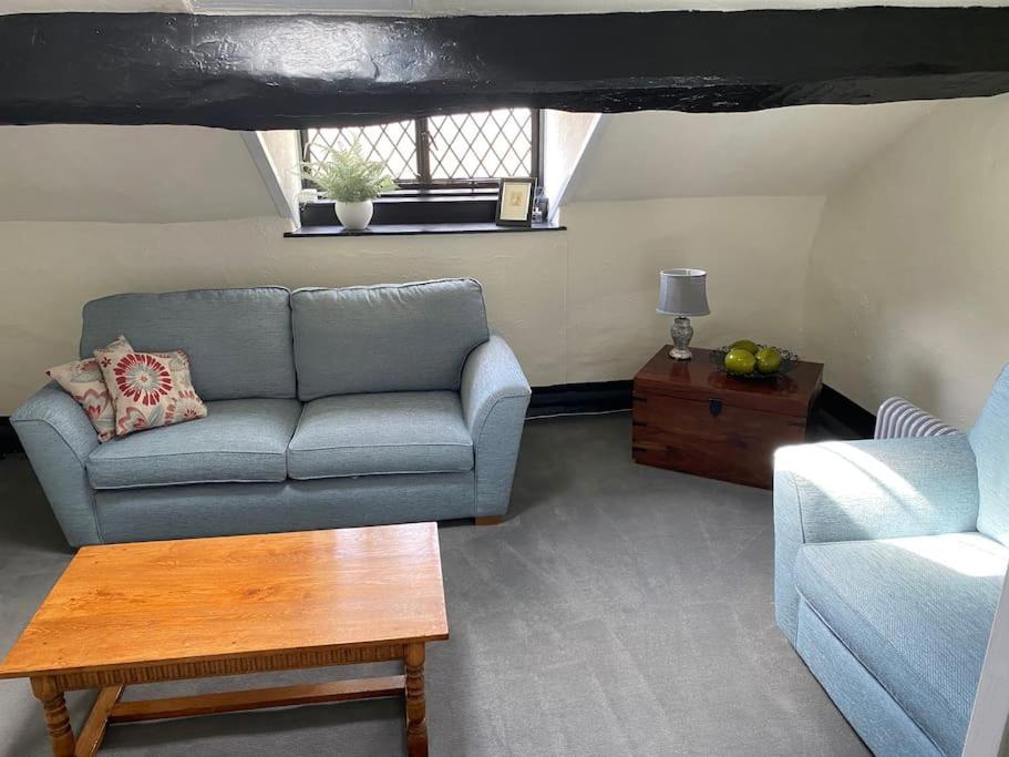 Mellor Hall Loft - Unique In Historic